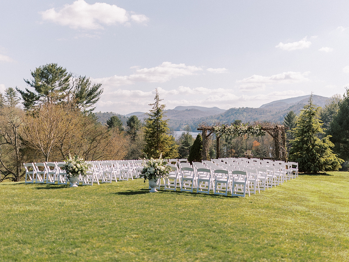 Ceremony location from a North Carolina Wedding | Photo by Diane Sotero Photography